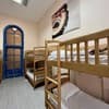 Хостел Dja Hostel. Место в мужском 8-местном номере (Синий) 1